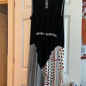 Aster dress plus 2X black torso v-neck patterned bottom